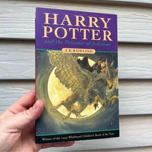 📚 4/25$ 📚 Harry Potter and the Prisoner of Azkaban by J.K. Rowling